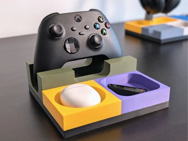 SnapGrid™ Magnetic Controller Stand – Modular Gamepad Holder for Desk Organisation