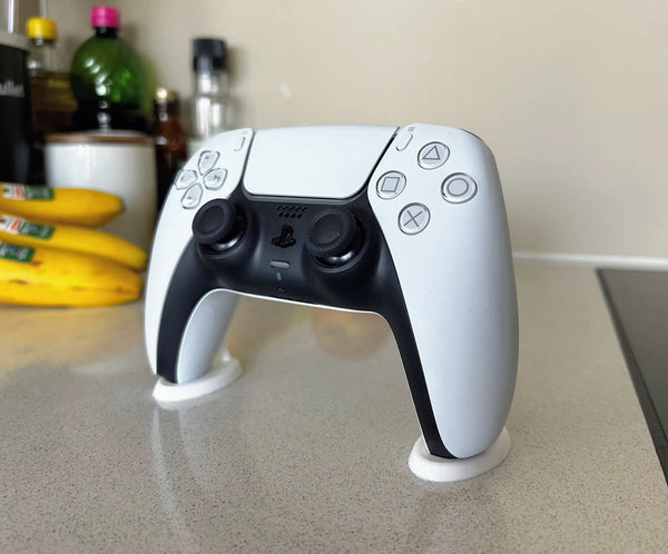 Minimal PS5 Controller Stand – Stealth Invisible Display Holder for DualSense
